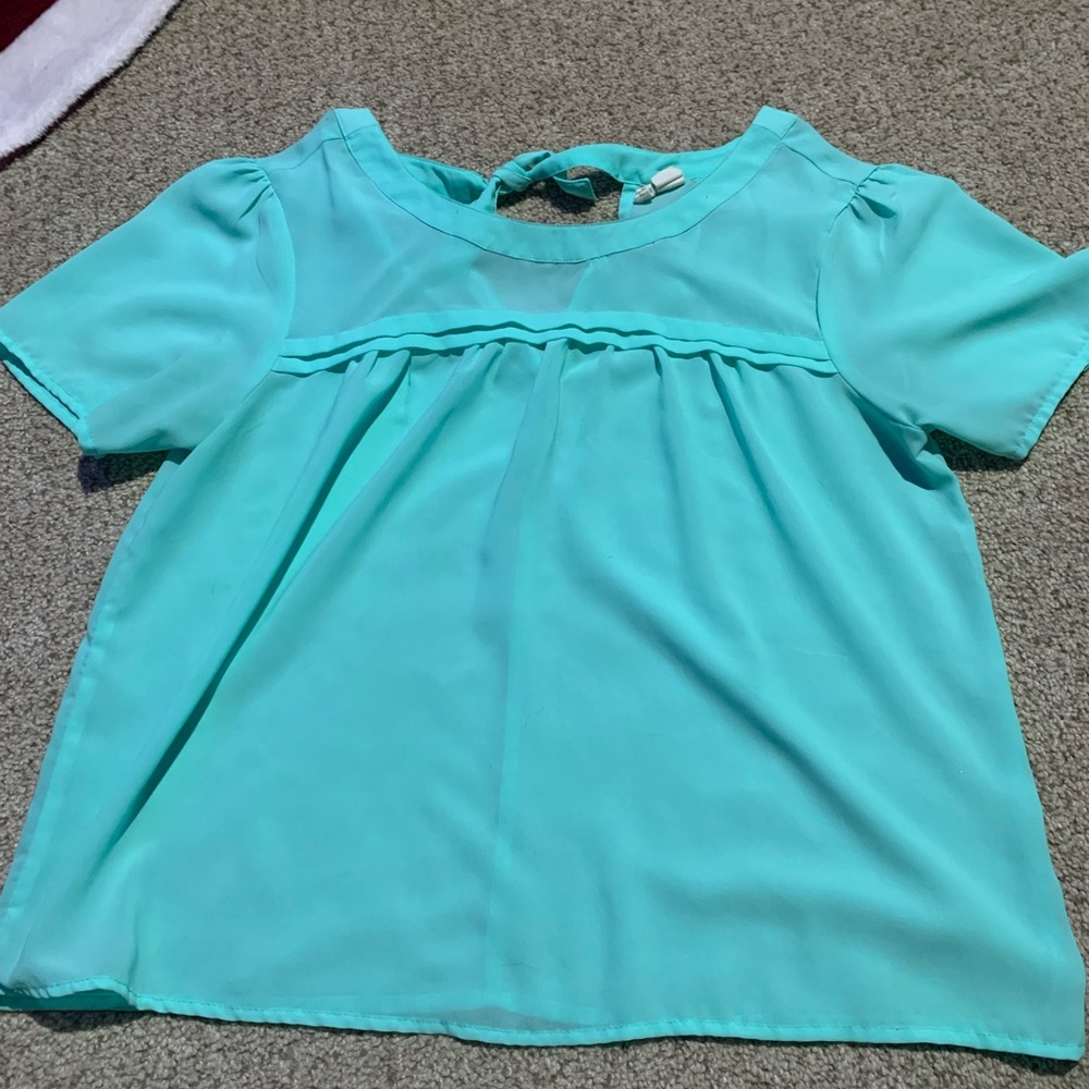 Women’s Dress Shirt